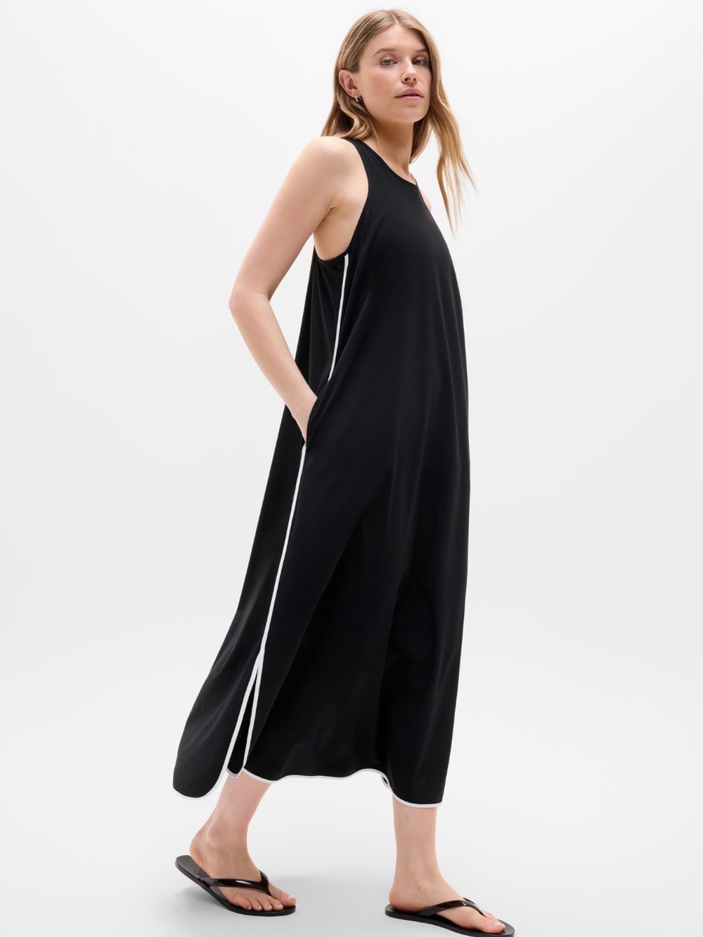 Athleta Journey Dress. Costal Black/White.  Size Medium